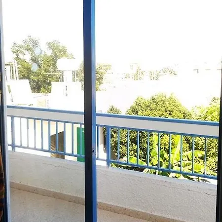 Flokkas Apartahotel 2*