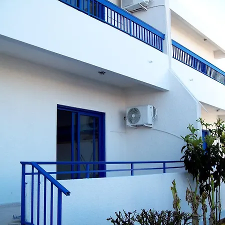 Flokkas Apartahotel 2*