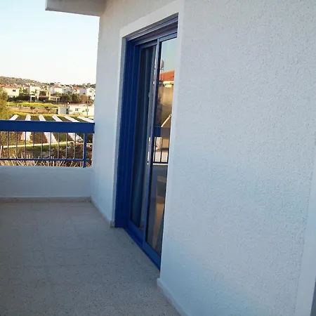 Flokkas Apartahotel 2*